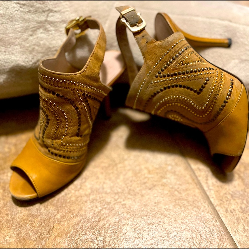 Tan Studs Vince Camuto sling back heels